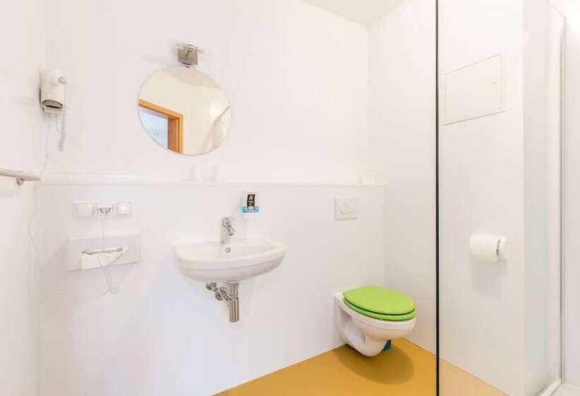 اتاق استاندارد, Ludwig