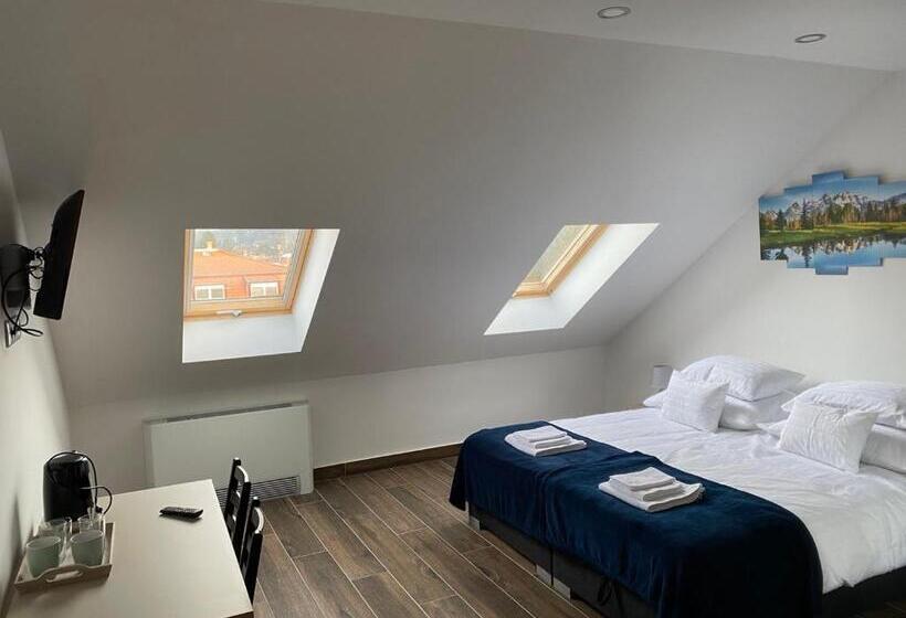 חדר סטנדרט, M70 Apartmanház