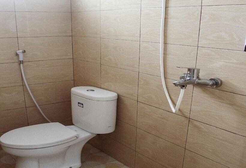 Номер Deluxe, Reddoorz Syariah @ Jalan Siliwangi Tasikmalaya