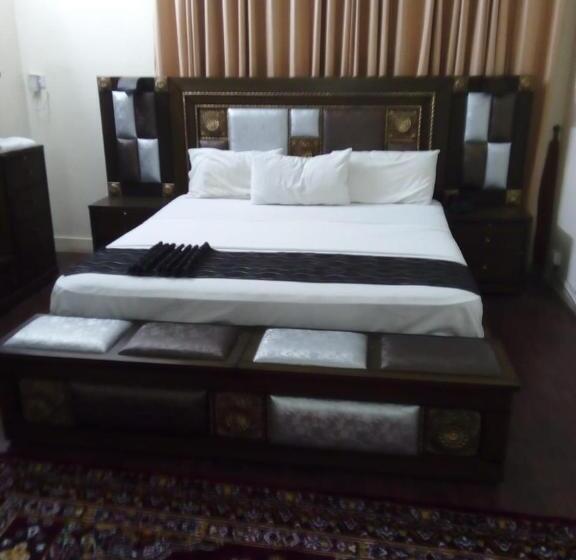 اتاق کلاسیک سه تخته, New City Lodges Guesthouse