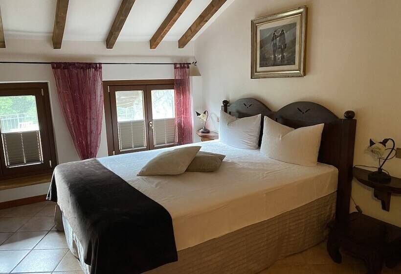 جناح ديلوكس, Relais San Filippo In Sogaglia