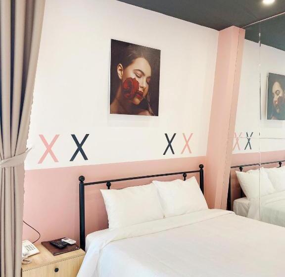 اتاق لوکس, The Villa Hieu Hy