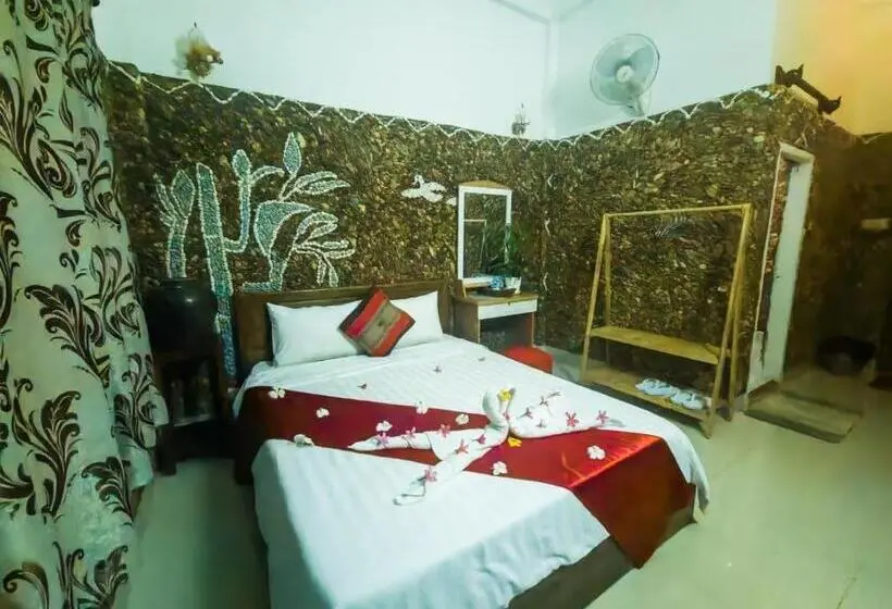 اتاق لوکس با بالکن, Kep Villa Hill Guest House 1