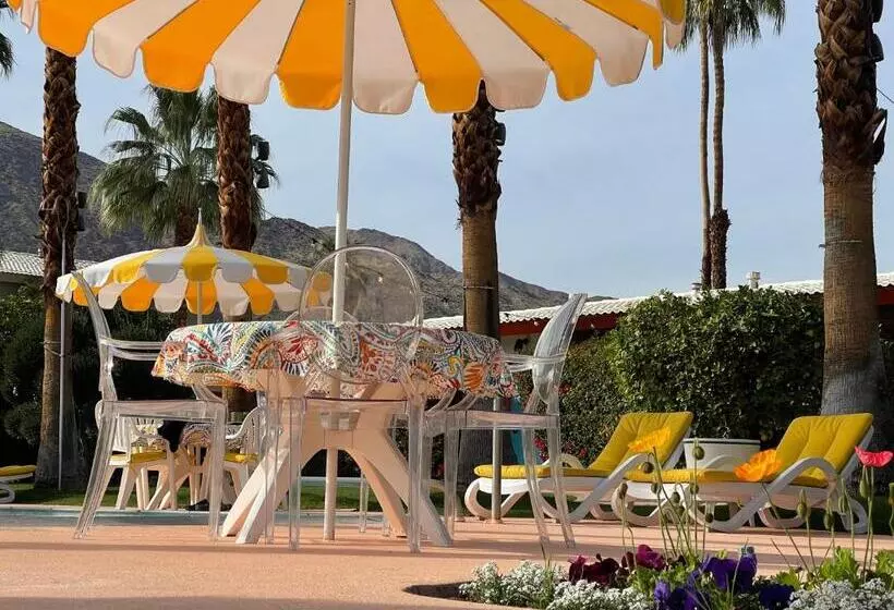 デラックススタジオ, A Place In The Sun Hotel Adults Only Big Units, Privacy Gardens & Heated Pool & Spa In 1 Acre Park