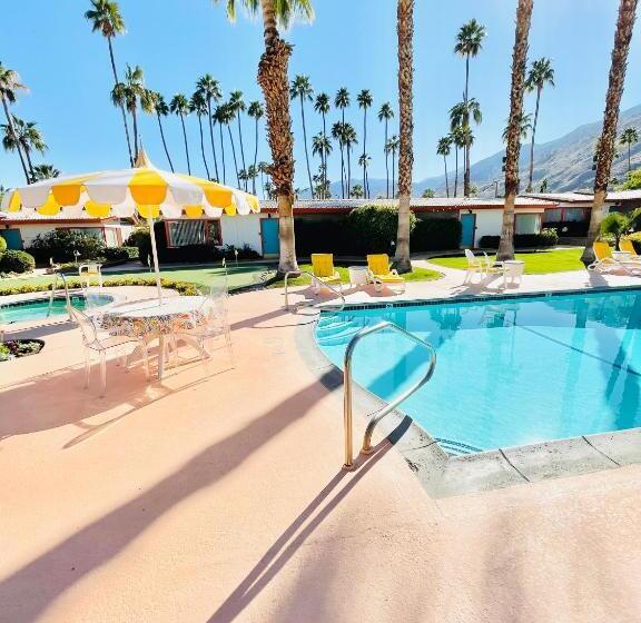 Studio Standard, A Place In The Sun Hotel   Adults Only Big Units, Privacy Gardens & Heated Pool & Spa In 1 Acre Park