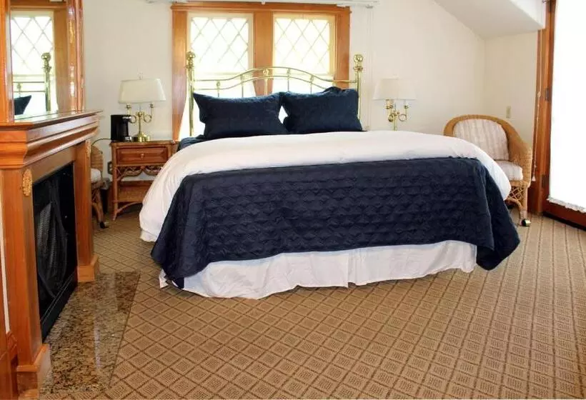 اتاق استاندارد با بالکن, Pacific Grove Inn