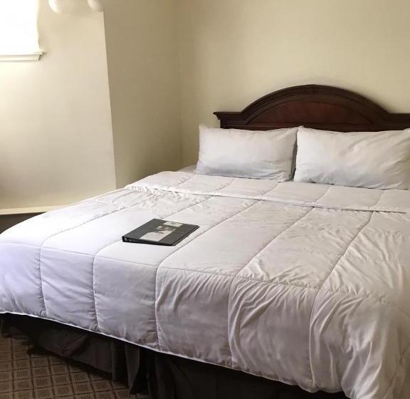 غرفة كلاسيكية رباعية, Pacific Grove Inn