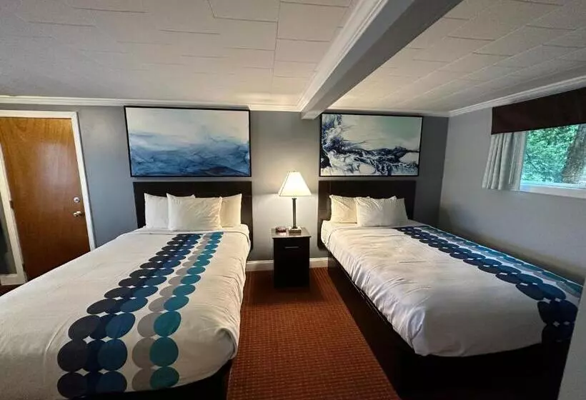 2ダブルベッドのスタンダードルーム, Rodeway Inn Orleans Cape Cod