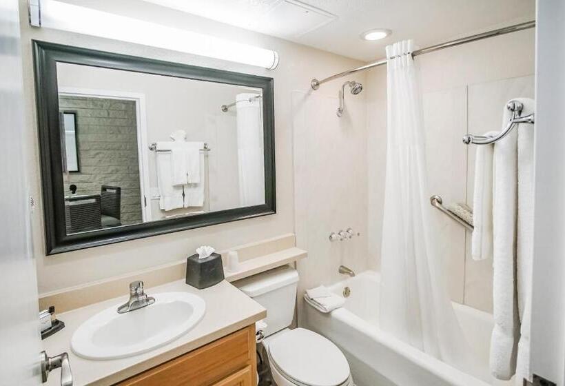 스위트, Palm Springs Tennis Club