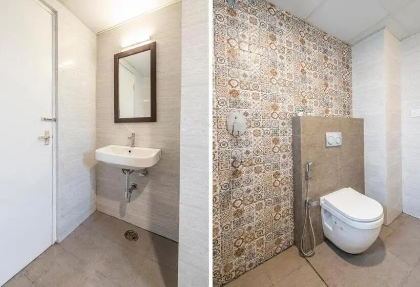 トリプルクラシックルーム, Super Townhouse Hebbal