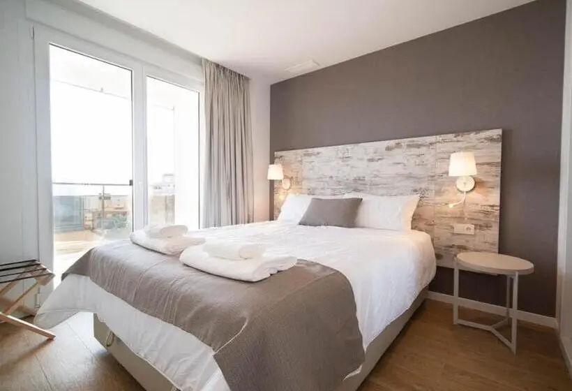 １ベッドルームアパートメント, Ahoy Apartments