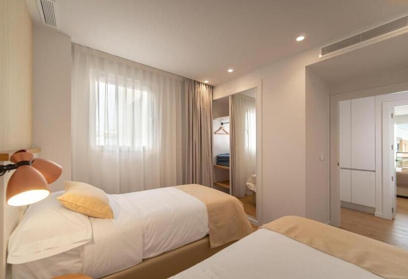 庭の見える１ベッドルームアパートメント, Ahoy Apartments