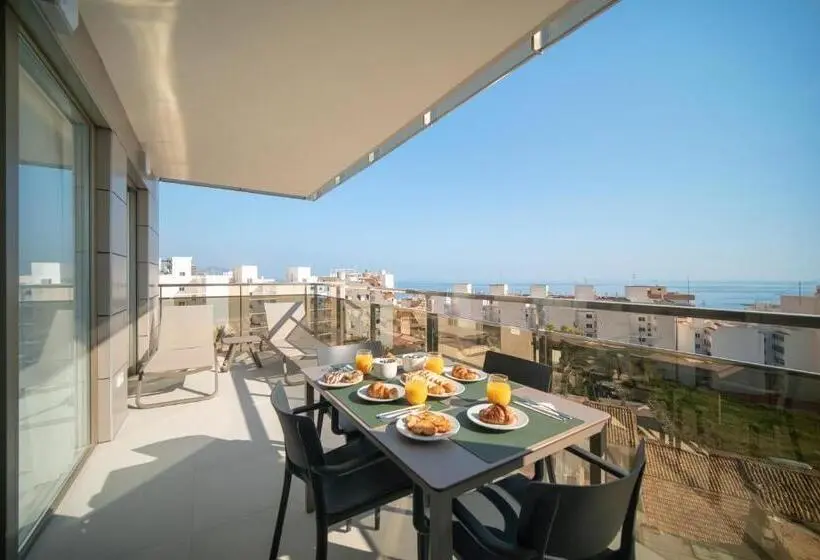 ２ベッドルームアパートメント, Ahoy Apartments