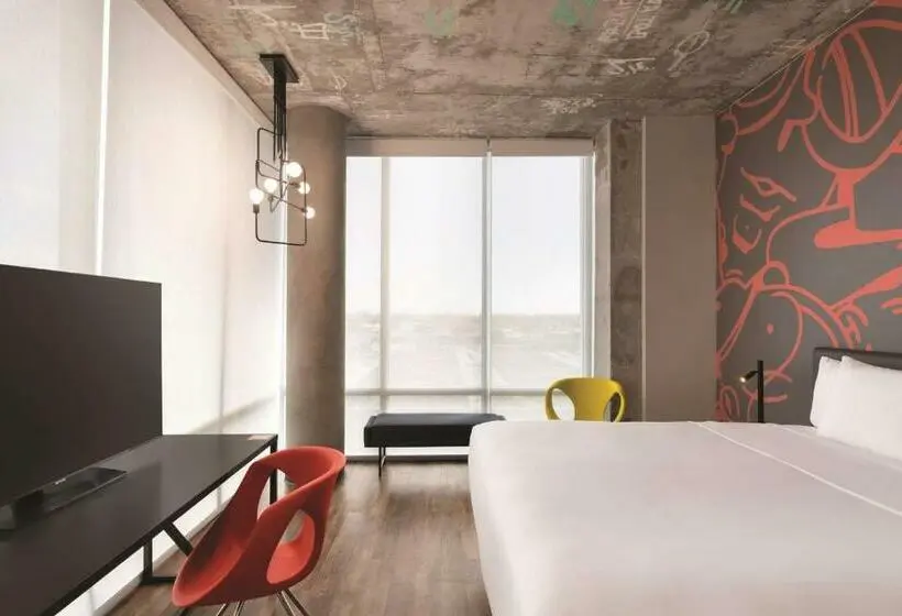 اتاق استاندارد با تخت بزرگ برای معلولان, Kompose Boutique Hotel Miami Airport