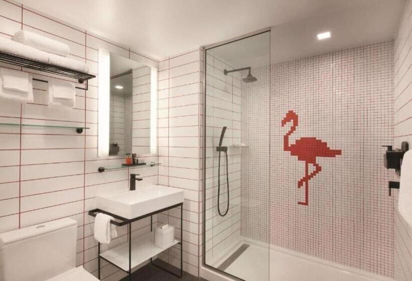 غرفة قياسية سرير كينج لذوى الإحتياجات الخاصة, Kompose Boutique Hotel Miami Airport