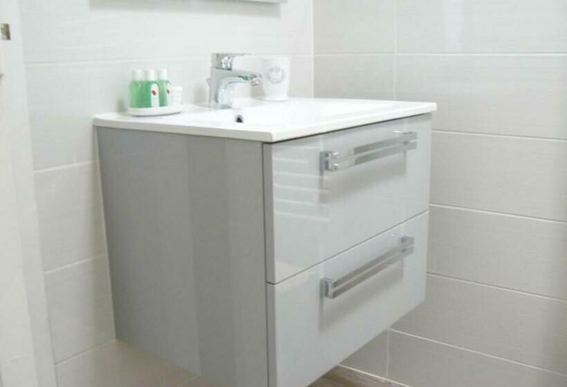 جناح غرفتين نوم, La Maison De Saumur