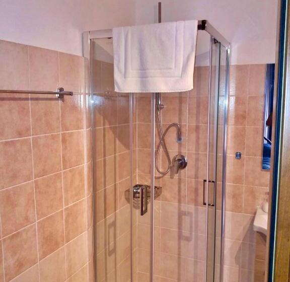 غرفة عائلية, Il Terrazzino Iglesias