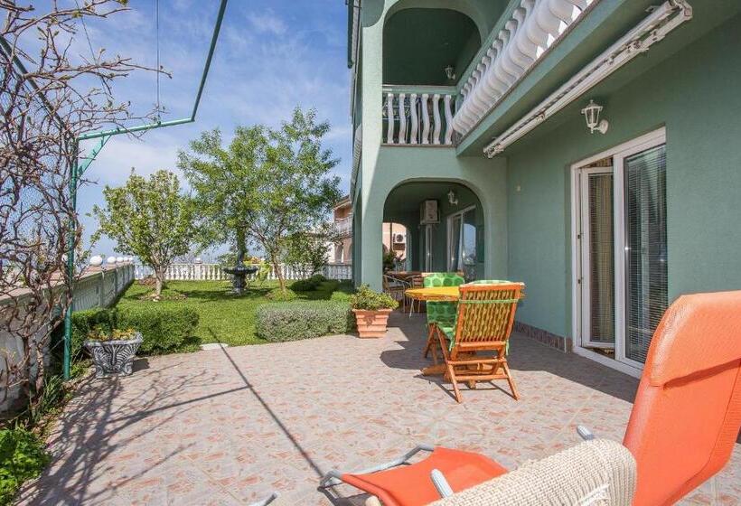 شقة غرفة نوم واحدة مزودة بشُرفة, Apartments Bionda
