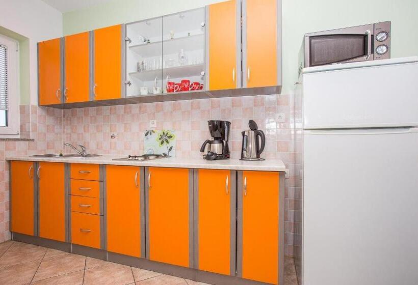 דירת שני חדרים, Apartments Bionda