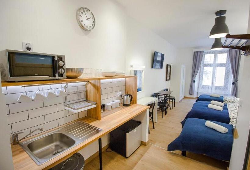 Standard Neljän Hengen Huone, Pokoje Gościnne św. Anny