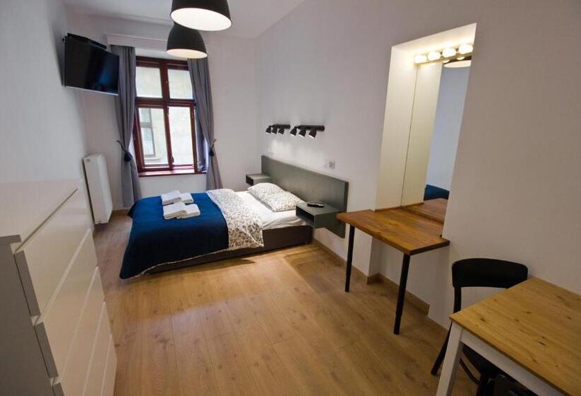 Classic-huone, Pokoje Gościnne św. Anny