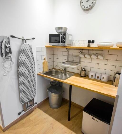 Quarto Quadruplo Premium, Pokoje Gościnne św. Anny
