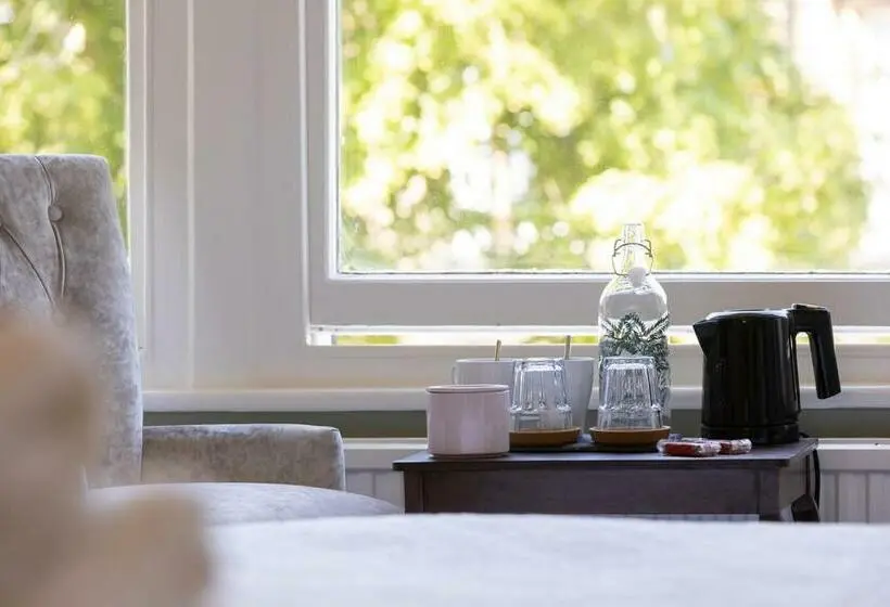 スタンダードルーム, Wynnstay House