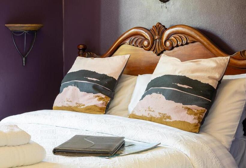 חדר סופריור, Wynnstay House