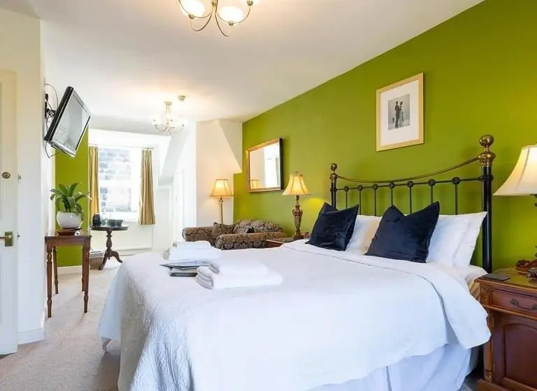 デラックスルーム, Wynnstay House