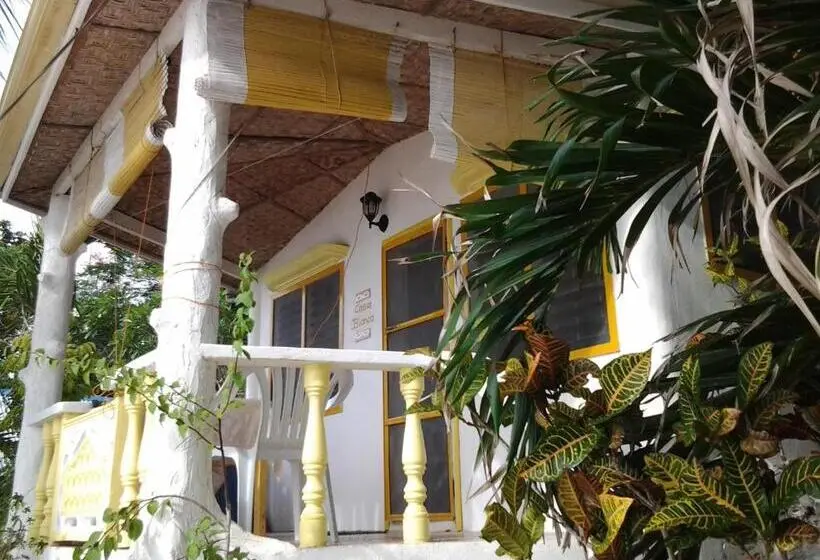 キャビン, Casa De La Playa Beach Resort