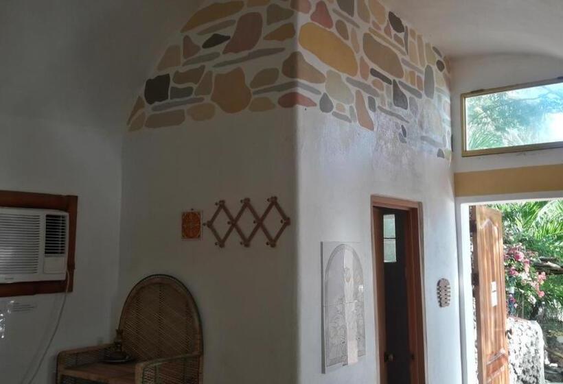 خانه 1 خوابه, Casa De La Playa Beach Resort