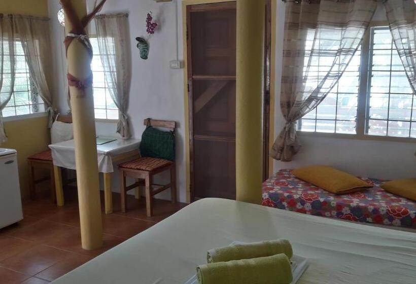 خانه 1 خوابه, Casa De La Playa Beach Resort