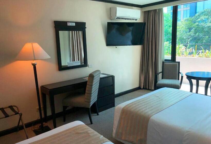 高级工作室, Tower Inn Makati Business
