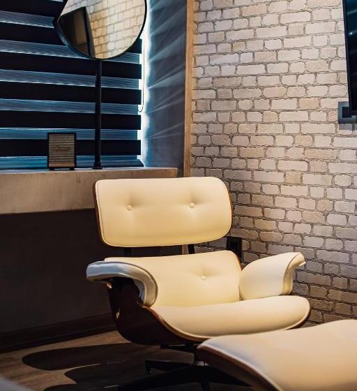 ジュニアスイート, Project 3 Urban Chic