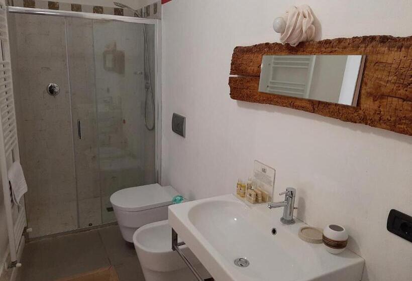 디럭스 룸, Torre Della Botonta