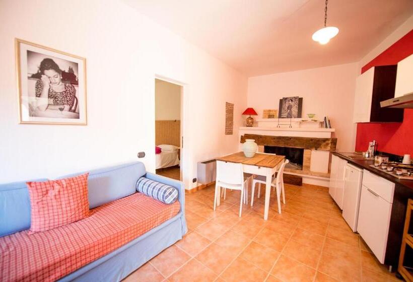 침실 2개 아파트, Torre Della Botonta