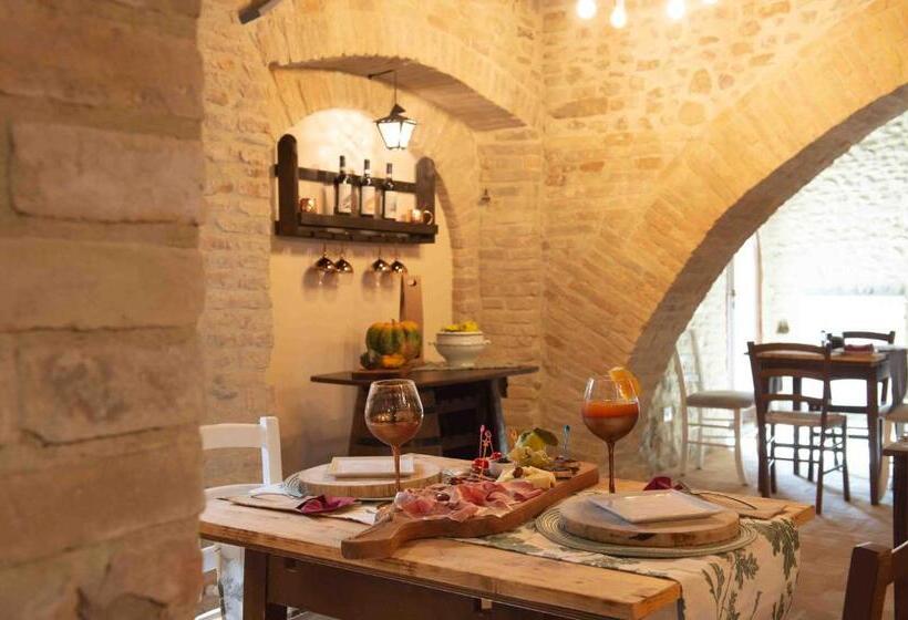 침실 2개 아파트, Torre Della Botonta