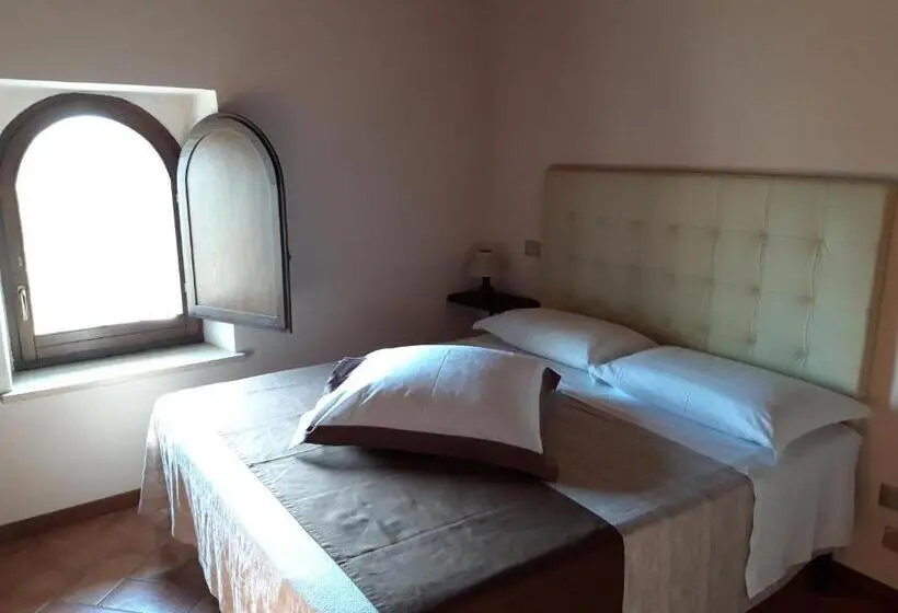 Appartamento 1 Camera da Letto con Balcone, Torre Della Botonta