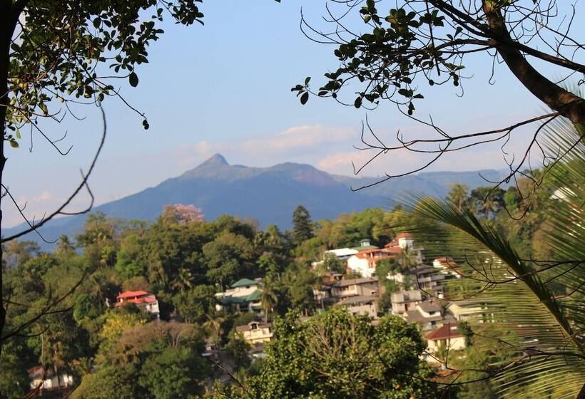 Camera Tripla Standard, Gerard Holiday Home