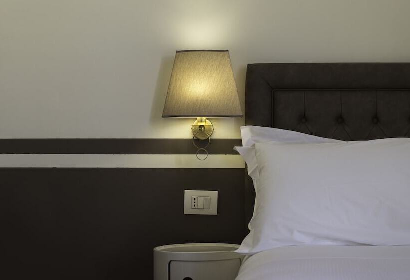 Deluxe Suite King Bed, Residenza Molinari Suite