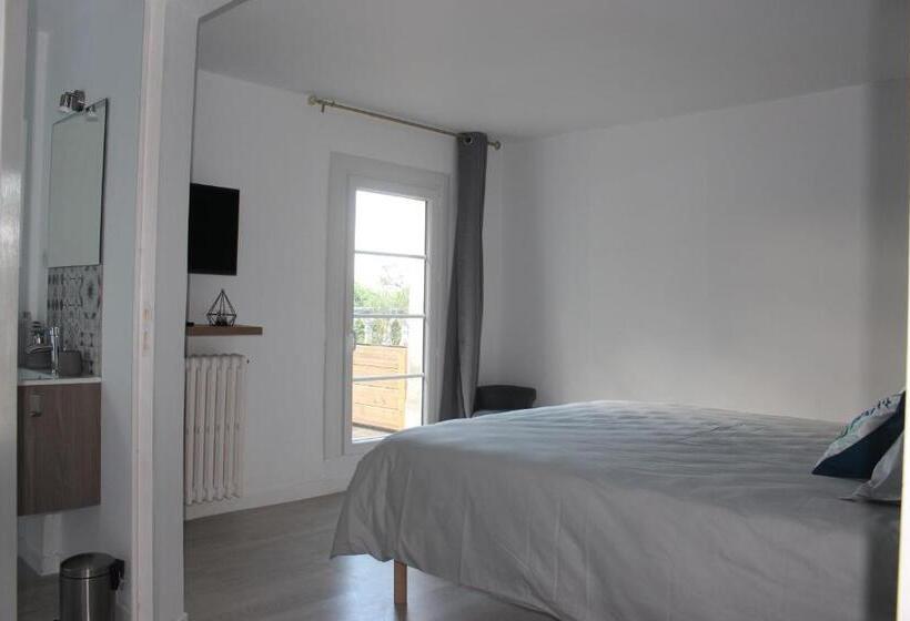 Номер Стандарт с Террасой, Chateau La Loge