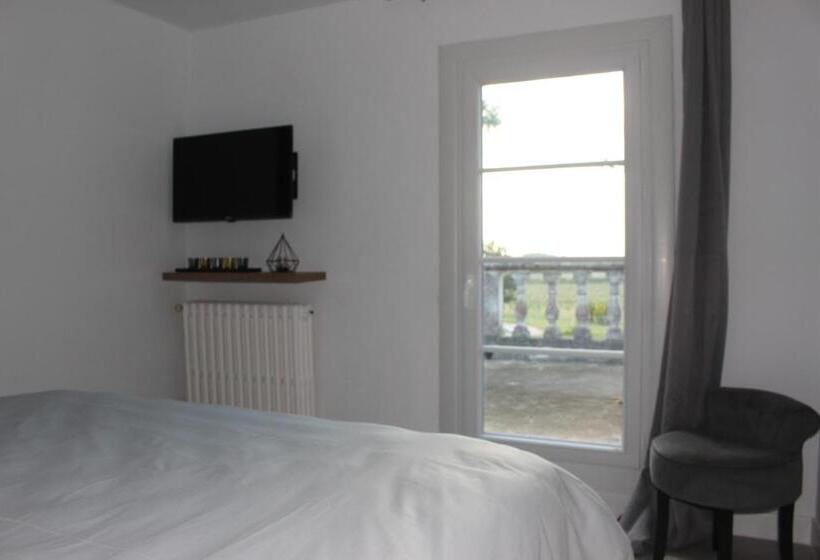 Номер Стандарт с Террасой, Chateau La Loge