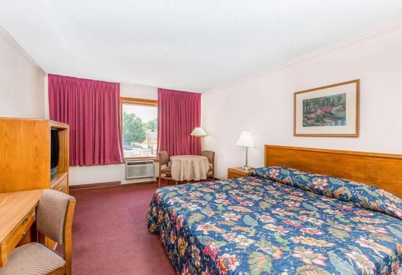 带大床的标准间, Knights Inn & Suites South Sioux City