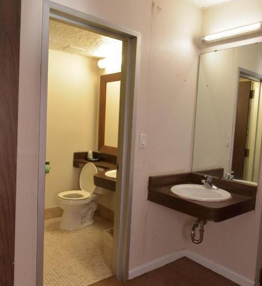 اتاق استاندارد با تخت بزرگ, Red Carpet Inn