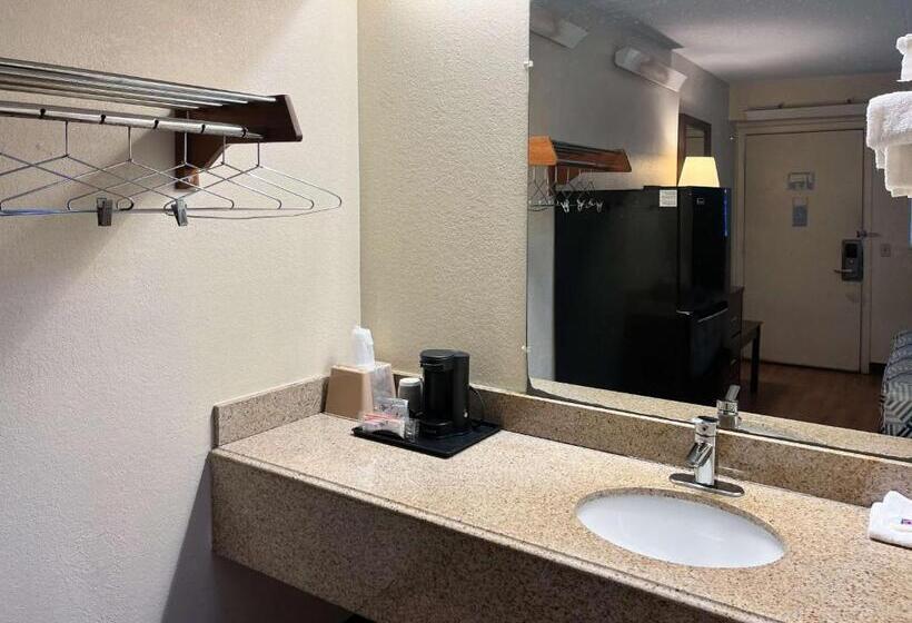 Четырехместный Номер Стандарт, Studio 6 Suites Shreveport, La Industrial Loop