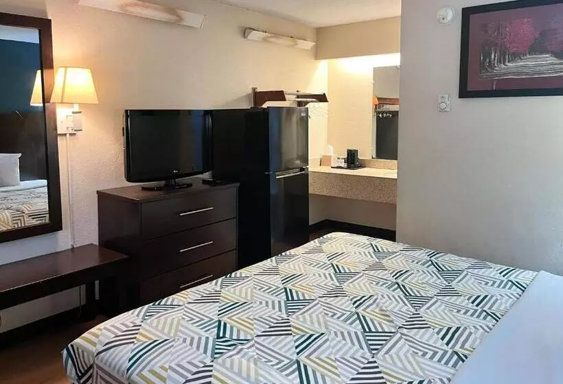 身障者適用キングサイズベッドルーム, Studio 6 Suites Shreveport, La Industrial Loop