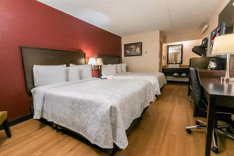 اتاق لوکس, Red Roof Inn Plus + Boston   Framingham