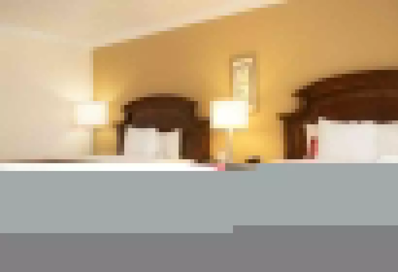 اتاق لوکس با چشم‌انداز شهر, Ramada Plaza By Wyndham Marco Polo Beach Resort