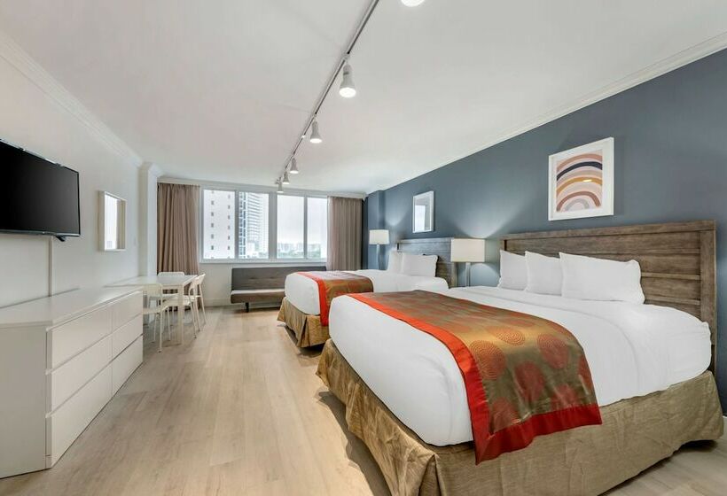 스탠다드 룸 더블 침대 2개, Ramada Plaza By Wyndham Marco Polo Beach Resort