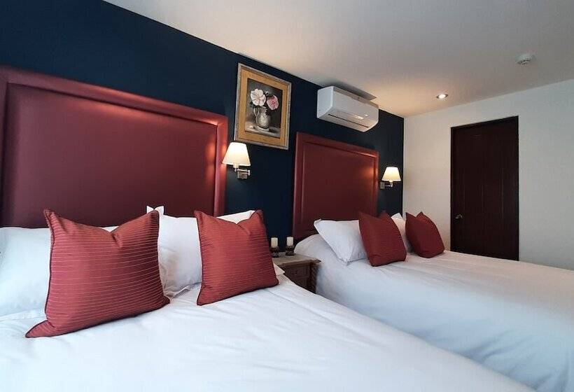 스위트, Ana Frank Boutique